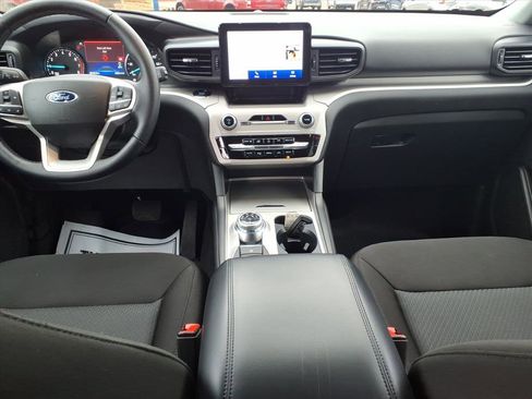 Certified 2023 Ford Explorer XLT image 13