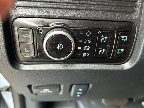 Used 2025 Ford F350 Lariat w/ Black Appearance Package image 26