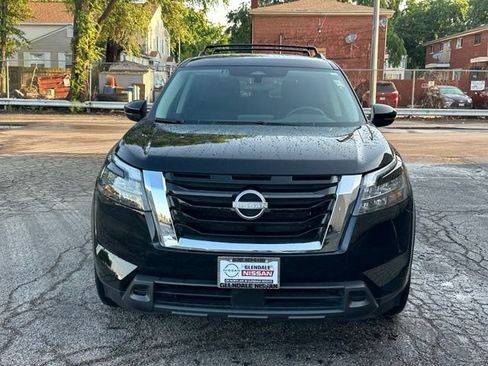 Certified 2025 Nissan Pathfinder SV AWD/4WD image 2