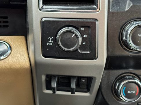 Used 2019 Ford F350 Lariat w/ Lariat Ultimate Package image 38