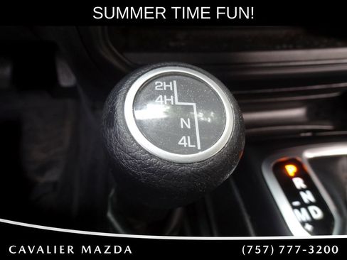 Used 2018 Jeep Wrangler Sport AWD/4WD image 35