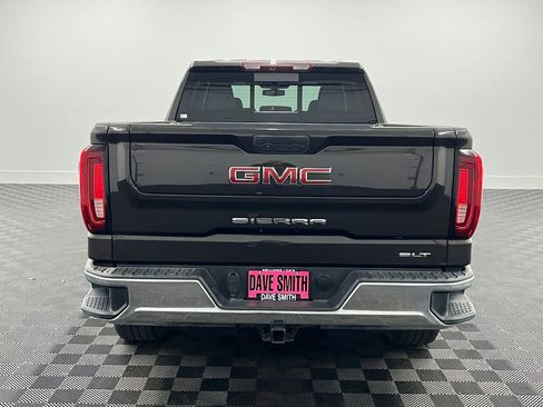 Used 2021 GMC Sierra 1500 SLT w/ SLT Premium Package AWD/4WD image 9