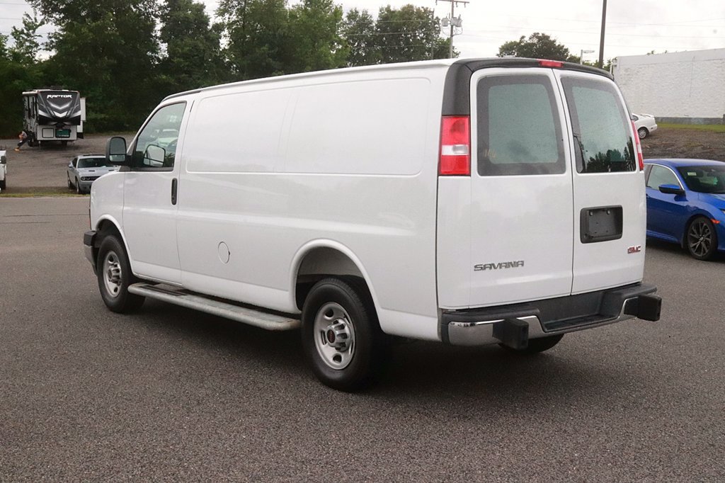 Used 2025 GMC Savana 2500 w/ Driver Convenience Package RWD image 5