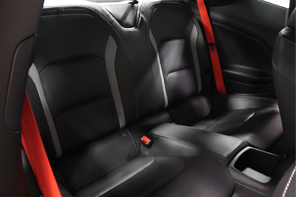 Used 2021 Chevrolet Camaro SS RWD image 27