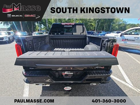 Used 2023 GMC Sierra 1500 AT4 w/ Technology Package AWD/4WD image 20