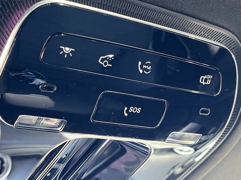 Used 2025 Mercedes-Benz GLC 300 image 32