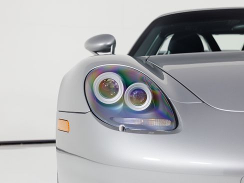 Used 2004 Porsche Carrera GT RWD image 61