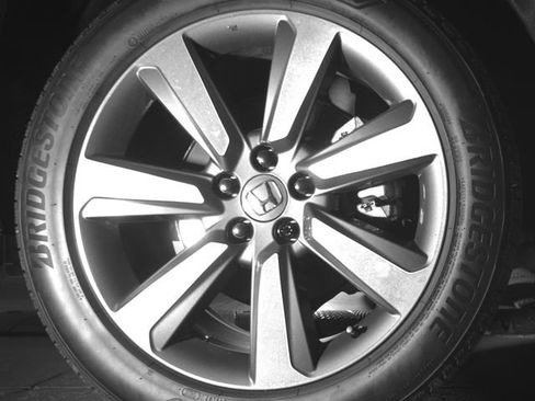 Used 2025 Honda Pilot Touring image 27