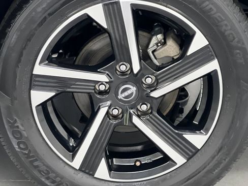 Used 2025 Nissan Sentra SV image 61