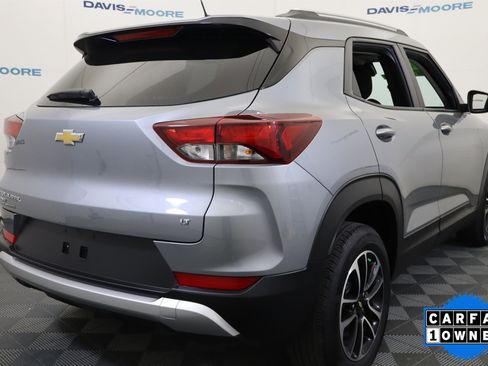 Used 2025 Chevrolet Blazer LT image 5