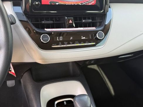 Used 2026 Toyota Corolla LE FWD image 19