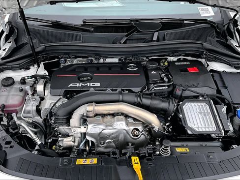 New 2026 Mercedes-Benz GLA 35 AMG 4MATIC image 16