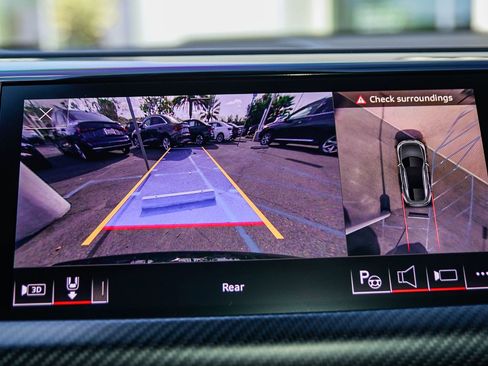 Used 2022 Audi e-tron GT Prestige w/ Prestige Package image 27