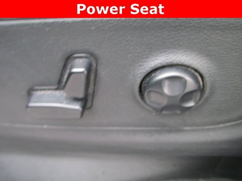 Used 2021 RAM 1500 Big Horn image 22