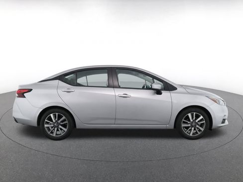 Used 2025 Nissan Versa SV FWD image 10