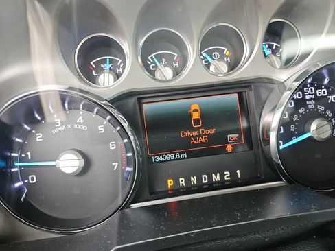 Used 2016 Ford F250 Lariat w/ Lariat Ultimate Package AWD/4WD image 19