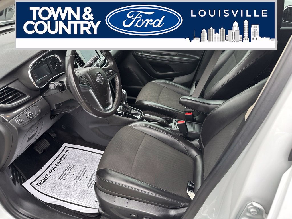 Used 2021 Buick Encore Preferred AWD/4WD image 21
