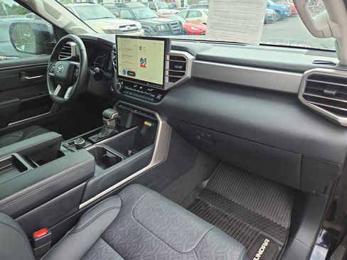Used 2023 Toyota Tundra Limited AWD/4WD image 18