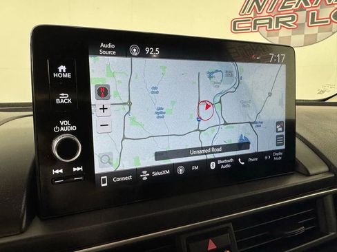 Used 2023 Honda Pilot Touring image 18