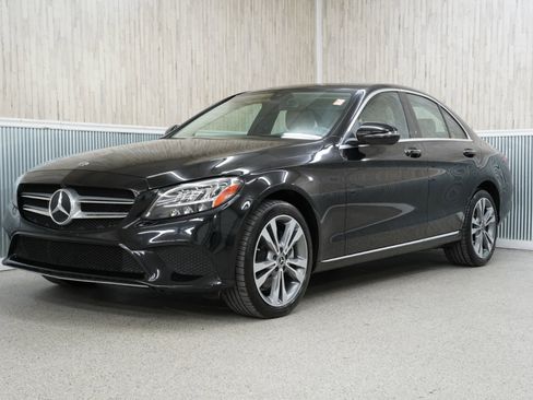 Used 2021 Mercedes-Benz C 300 4MATIC Sedan image 4