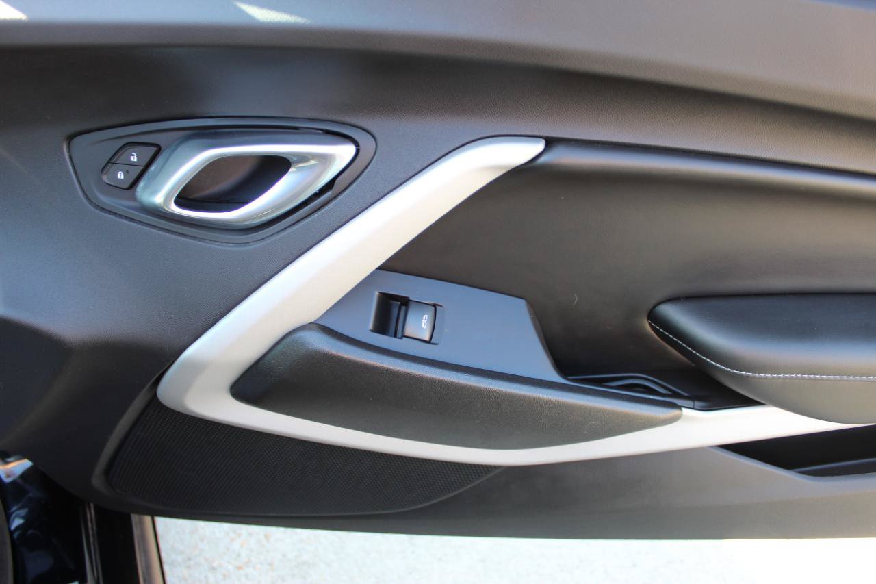 Used 2020 Chevrolet Camaro LT RWD image 15