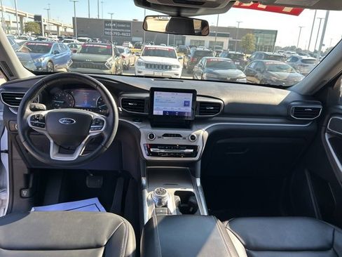 Used 2023 Ford Explorer XLT w/ Equipment Group 202A image 38