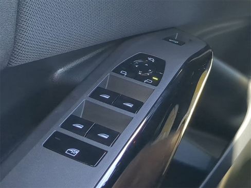 New 2026 BMW X3 M50 w/ Premium Package image 25