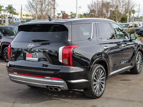 Used 2023 Hyundai Palisade Calligraphy image 6