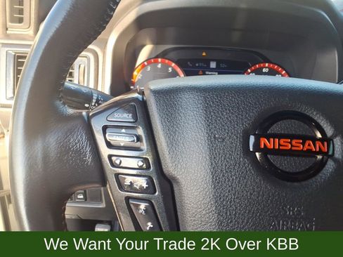 Used 2021 Nissan Titan PRO-4X w/ Pro-4x Convenience Package image 18