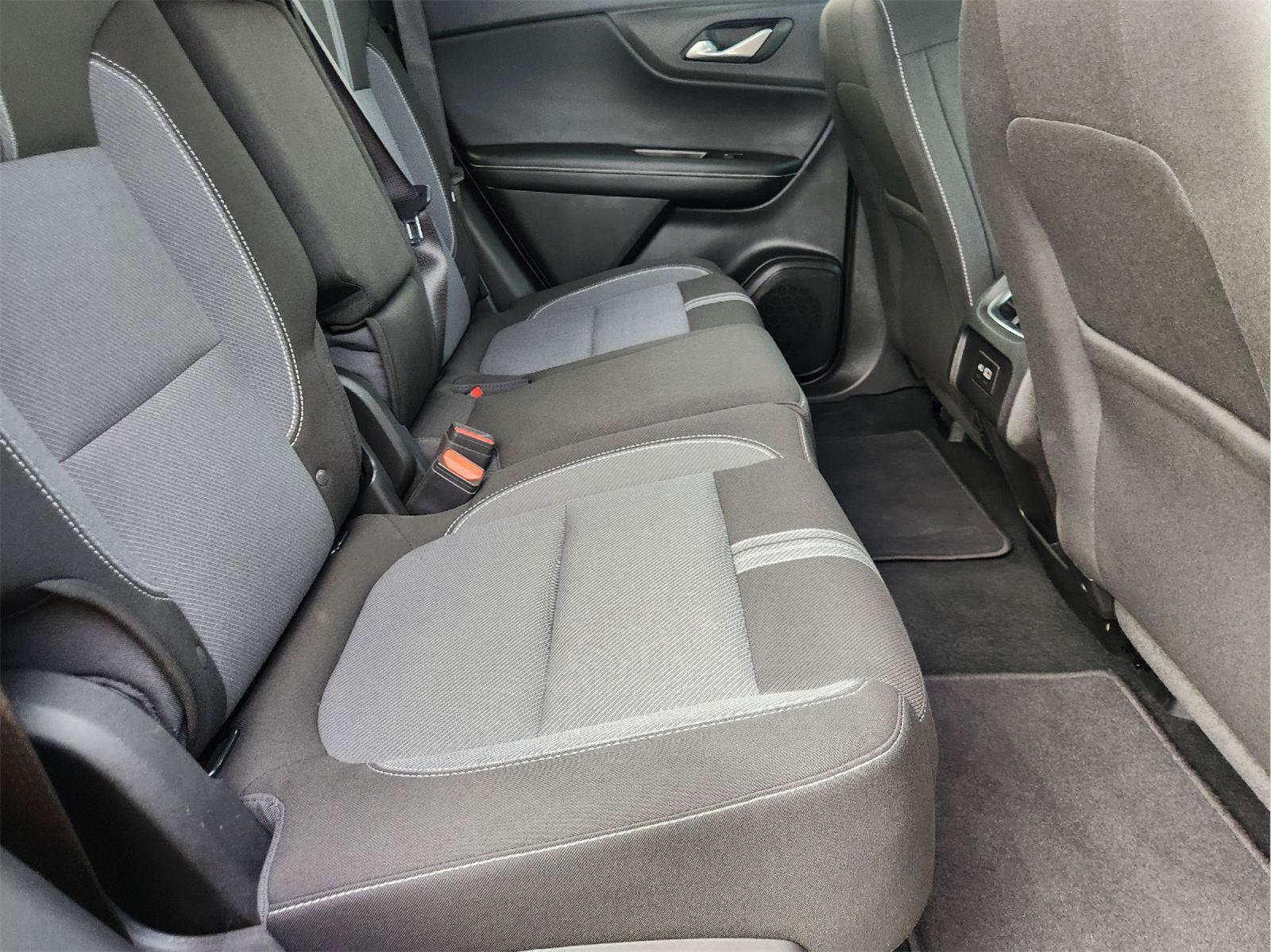 Used 2026 Chevrolet Blazer LT FWD image 31