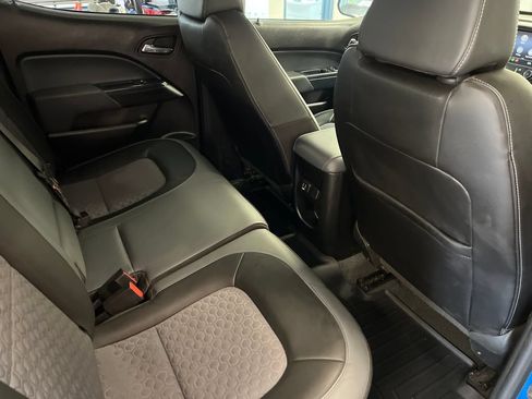 Used 2021 Chevrolet Colorado Z71 AWD/4WD image 41