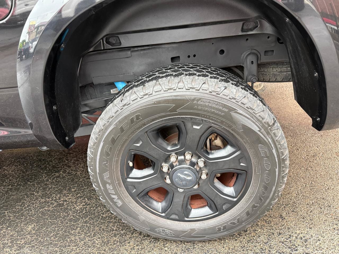 Used 2018 RAM 2500 Big Horn w/ Sport Appearance Group AWD/4WD image 8