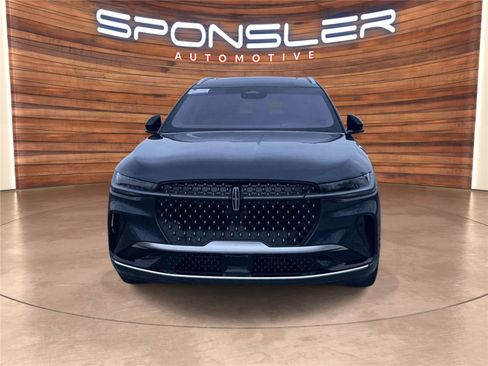 Used 2024 Lincoln Nautilus Black Label image 10