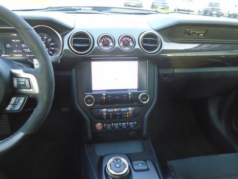 Used 2020 Ford Mustang Shelby GT500 w/ Technology Package image 20