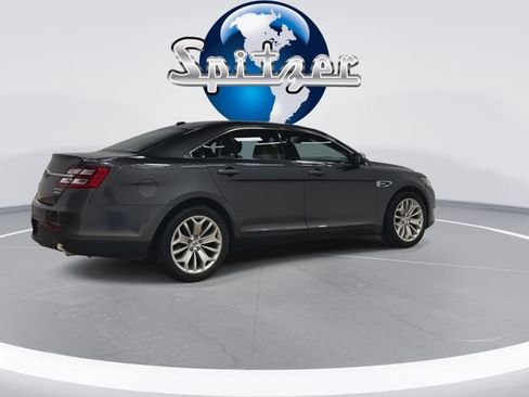 Used 2019 Ford Taurus Limited image 9