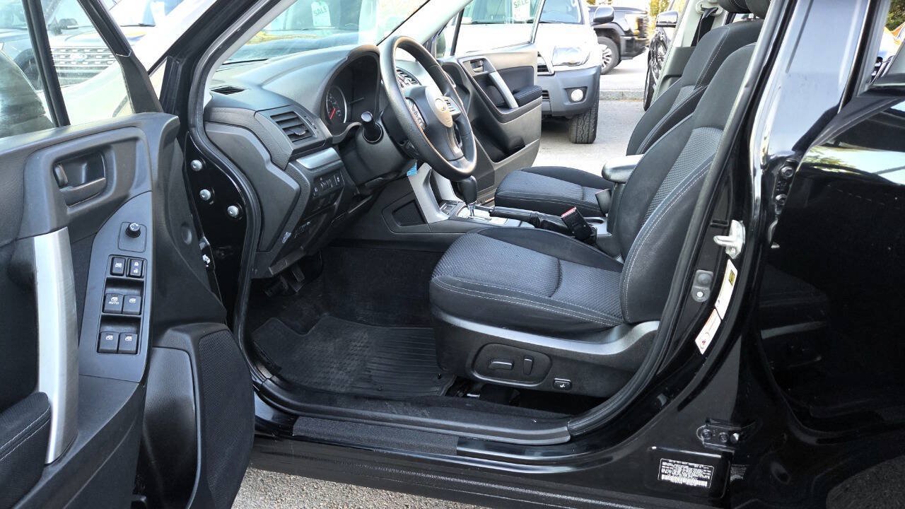 Used 2014 Subaru Forester 2.5i Premium w/ All-Weather Package AWD/4WD image 24