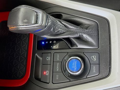 Used 2020 Toyota RAV4 TRD Off-Road AWD/4WD image 19