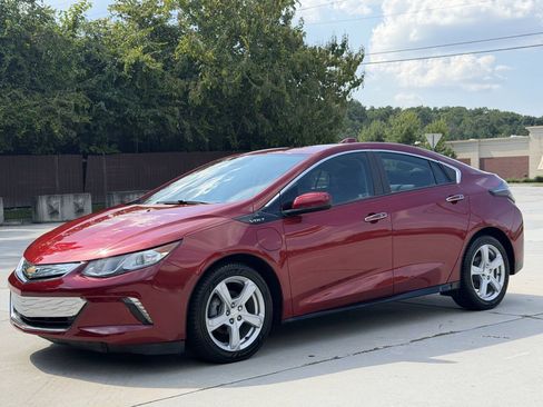 Used 2018 Chevrolet Volt LT w/ LT Driver Confidence Package FWD image 1