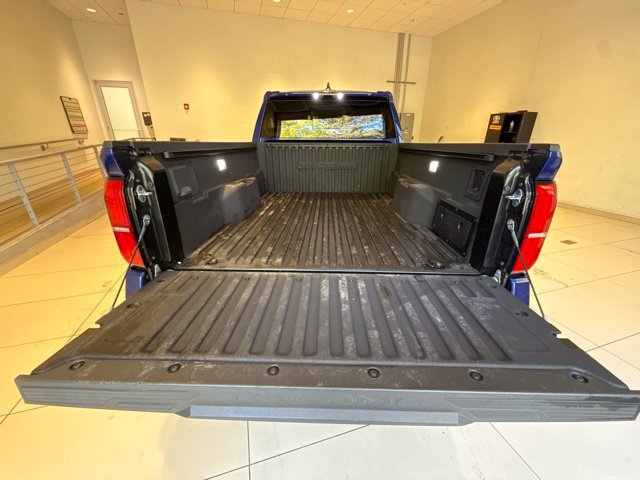 Used 2024 Toyota Tacoma TRD Off-Road w/ TRD Off Road Upgrade Package AWD/4WD image 17