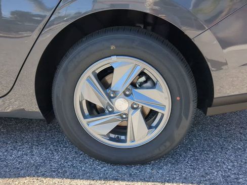 New 2026 Hyundai Elantra SE image 14