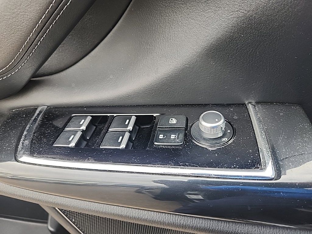 Used 2019 MAZDA CX-9 Touring w/ Touring Premium Package FWD image 26