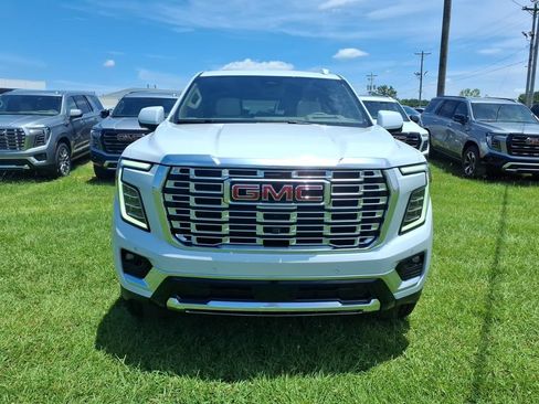 New 2026 GMC Yukon Denali w/ Denali Reserve Package AWD/4WD image 2