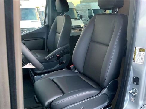 New 2026 Mercedes-Benz Sprinter 2500 image 9