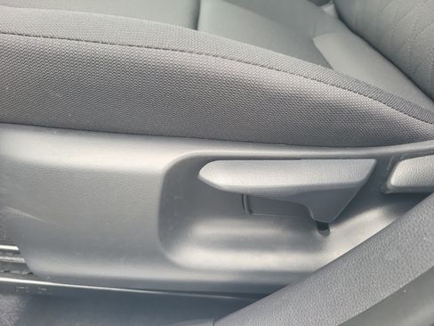 Certified 2025 Toyota Corolla LE FWD image 20