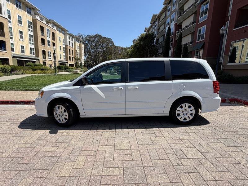 Used 2016 Dodge Grand Caravan SE w/ Quick Order Package 29E SE FWD image 6