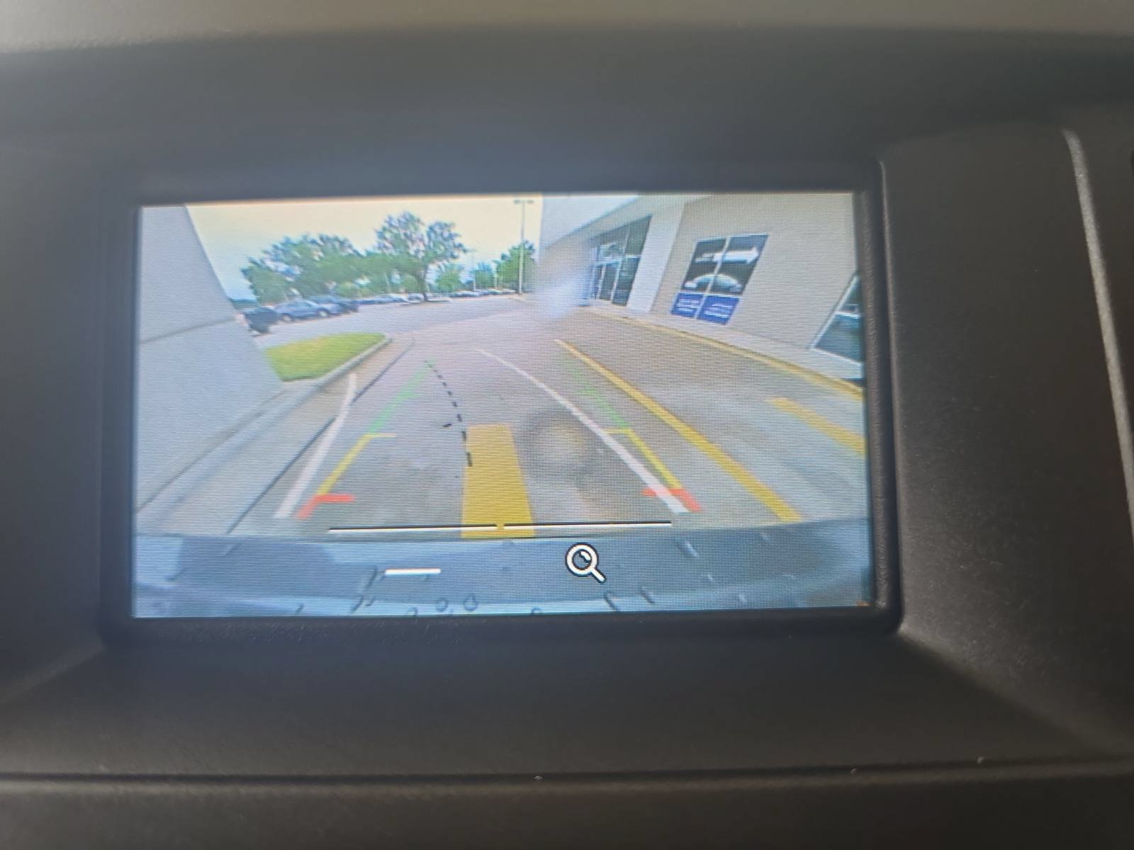 Used 2016 Ford Edge SE FWD image 24