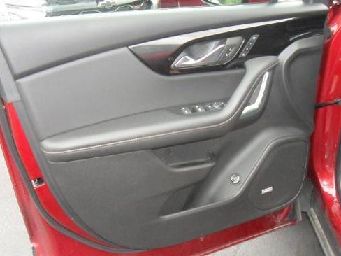 Used 2022 Chevrolet Blazer Premier w/ Enhanced Convenience Package AWD/4WD image 19