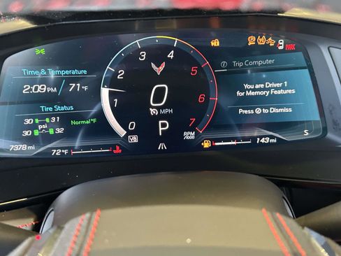 Used 2025 Chevrolet Corvette 3LT w/ Z51 Performance Package image 19