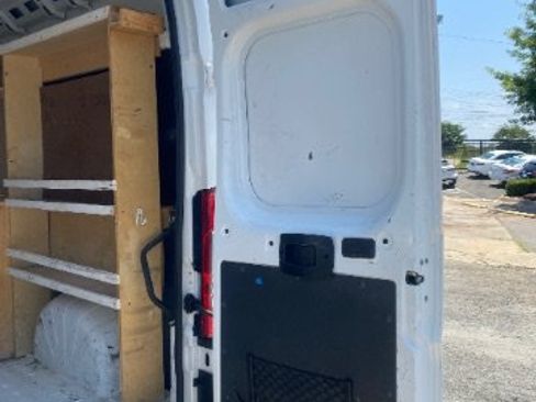 Used 2020 RAM ProMaster 2500 w/ Interior Convenience Group FWD image 11