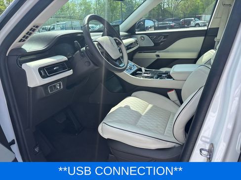 Certified 2024 Lincoln Aviator Black Label w/ Class IV Trailer Tow Package AWD/4WD image 15